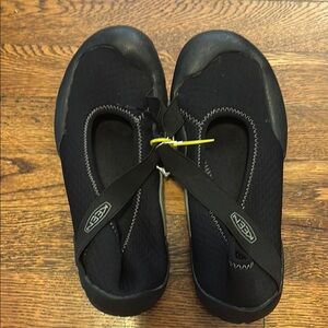 KEEN Black Water Shoes
